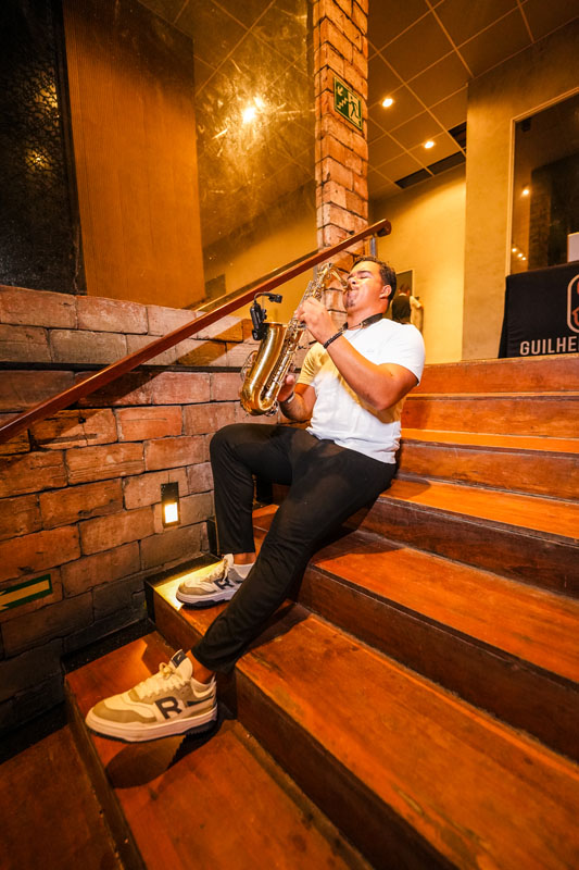 Música ao vivo